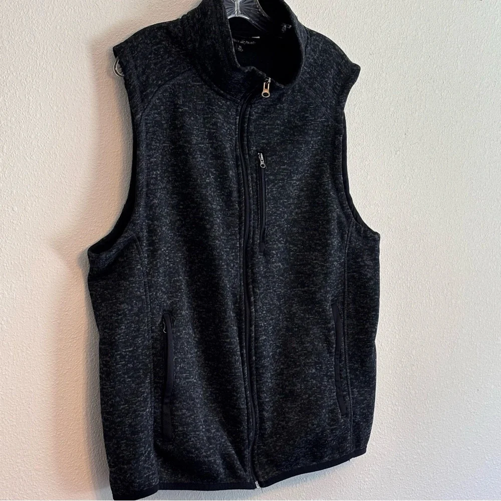 EUC Beverly Hills Polo Club Men's Charcoal Vest Size XL